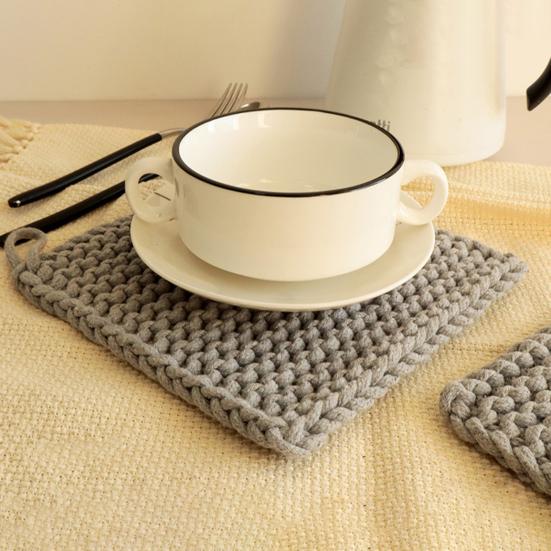 Handgeflochtener Baumwollseil Untersetzer Tischset Minimalistisches Quadratisches Tischset Hitzebeständig Rutschfest Wiederverwendbar Rustikales Küchen-Esszimmer-Dekor für Zuhause Restaurant