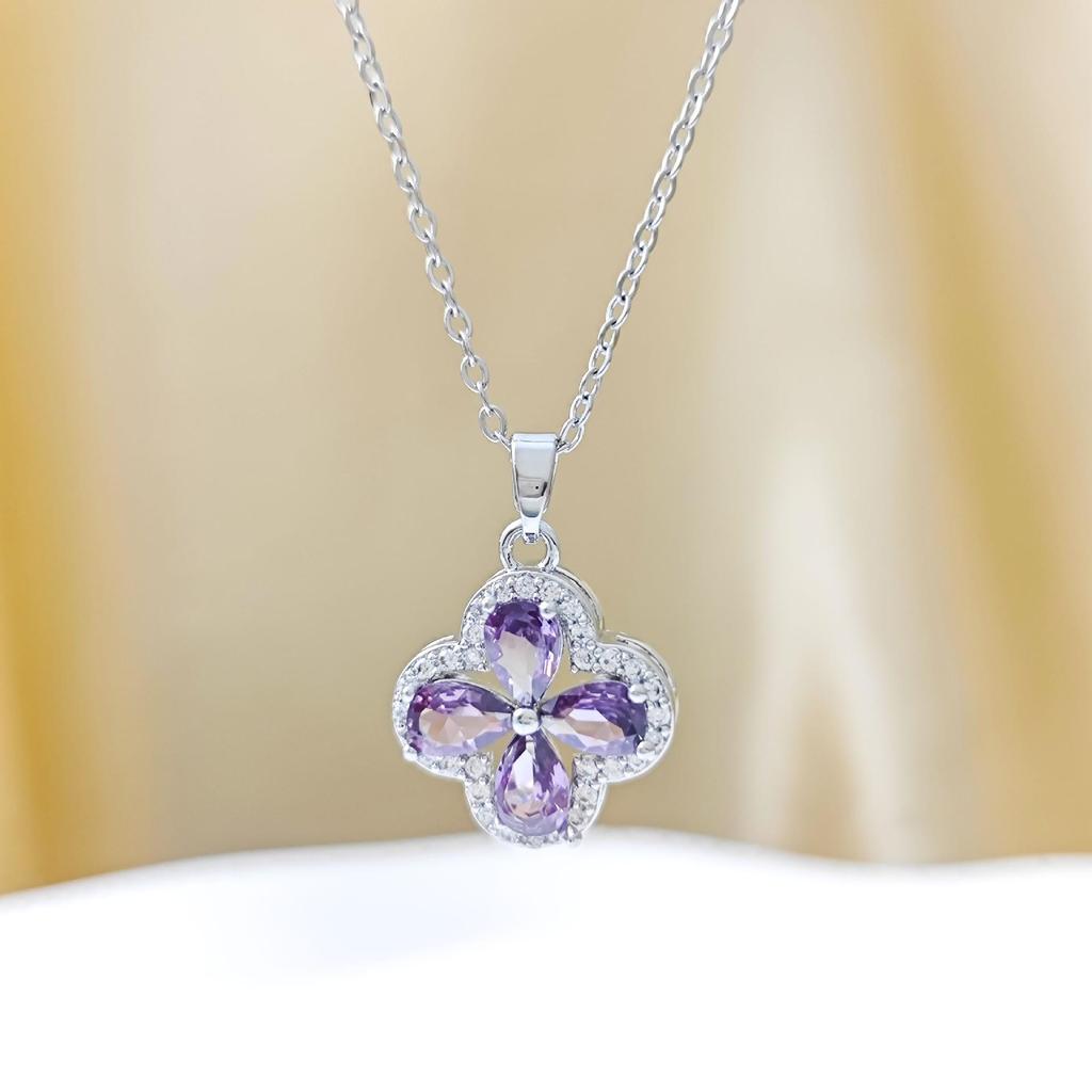 Violet Rhinestone Four-Leaf Clover Titanium Necklace for Women - Elegant, Versatile Clavicle Chain, Luxe Accessory