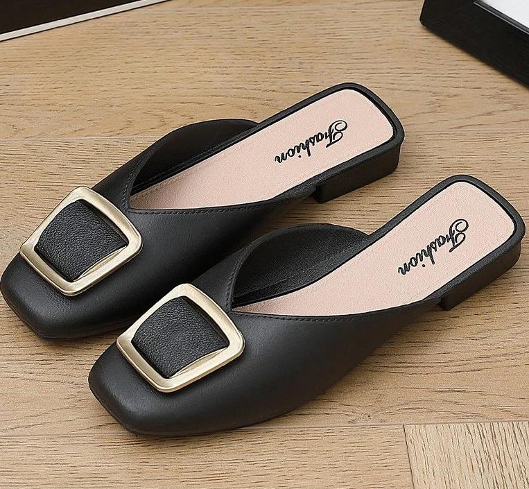 Fashion Low Heel Indoor Leather Women's Slippers and Ladies Sandals Outside Shoes Soft Job Slides Pearl Mules Natural Skin Footwear Pvc