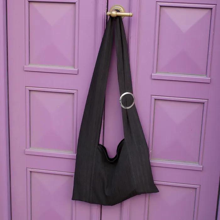 Buckle Stripe Bag (Black)