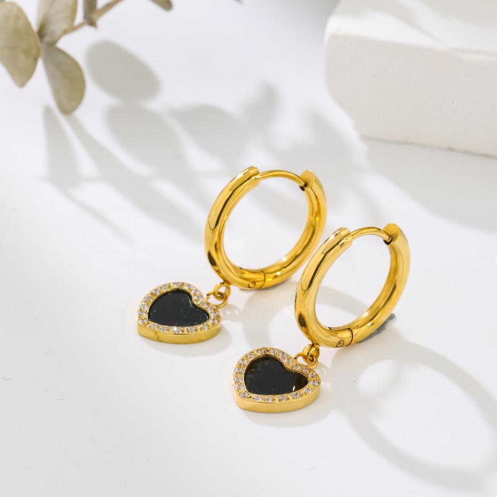Hong Kong style retro love full diamond earrings round titanium steel earrings simple style Valentine's Day gift vacuum plating