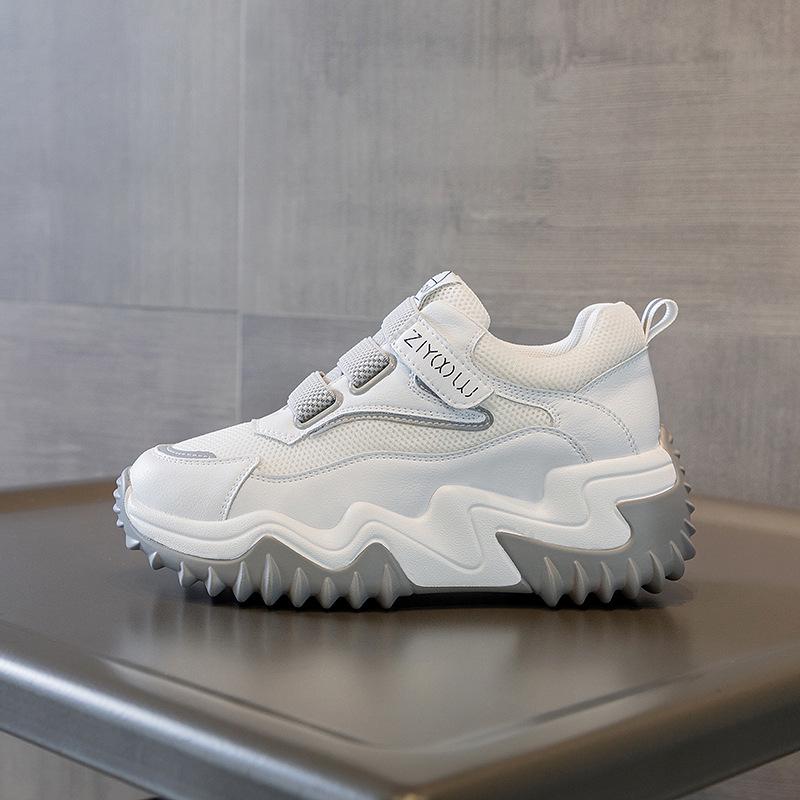 2025 Trendy Women's Genuine Leather Platform Sneakers with Thick Sole and Concealed Lift