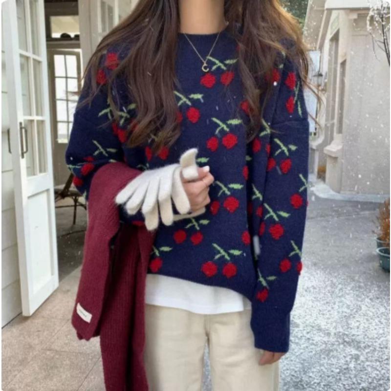 Korean Sweater for Women Autumn and Winter Loose and Lazy Style Pullover Sweet Little Fruit Christmas Knit Sweater