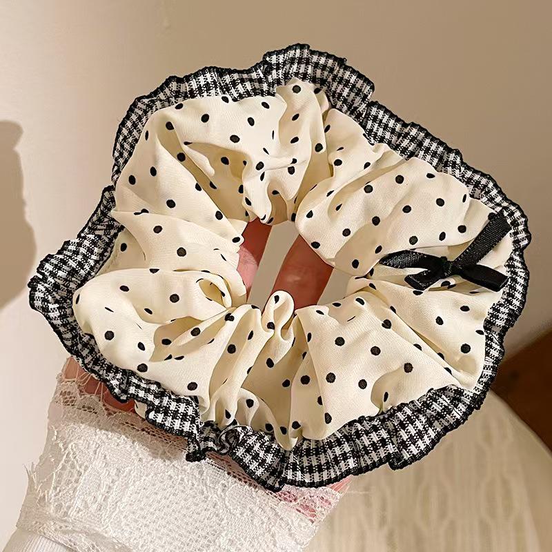 Scrunchie Coreano in Pizzo con Volant e Fiocco - Accessorio per Capelli Carino e Dolce