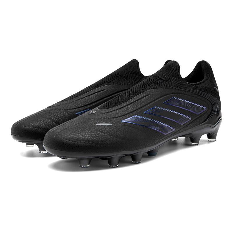 Nuove scarpe da calcio alla moda uomo e donna tacchetti lunghi giovanili antiscivolo senza lacci