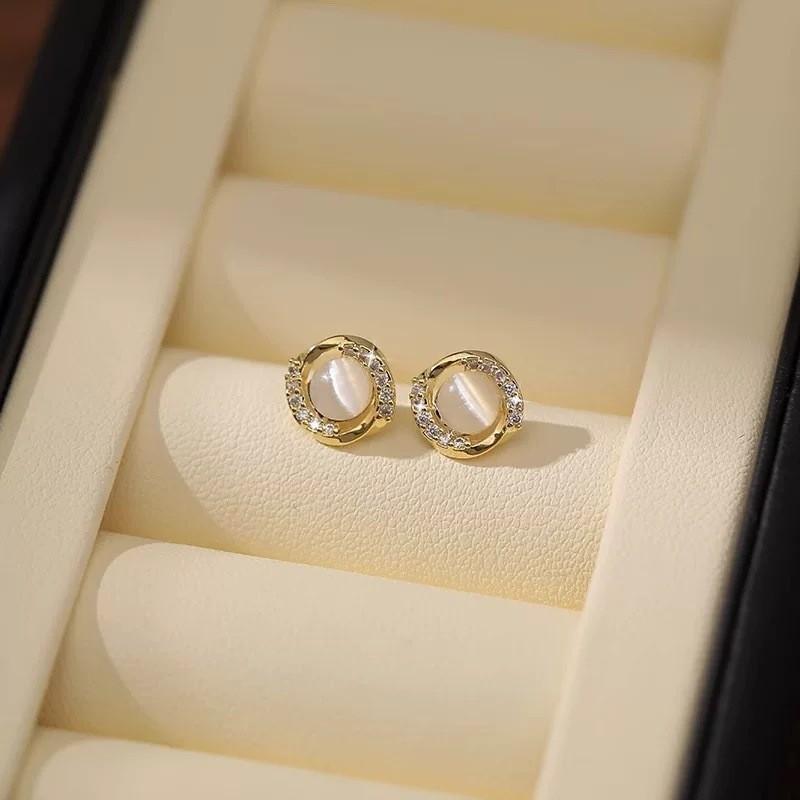 

Серьги для женщин с нишевыми серьгами Высококачественные серьги Серьги с камнями кошачий глаз