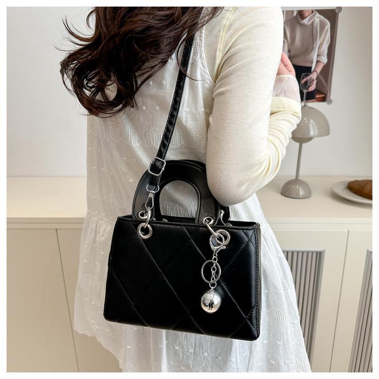 2025 Modische Trend-Handtasche für Damen: Große bestickte Crossbody- und Umhängetasche