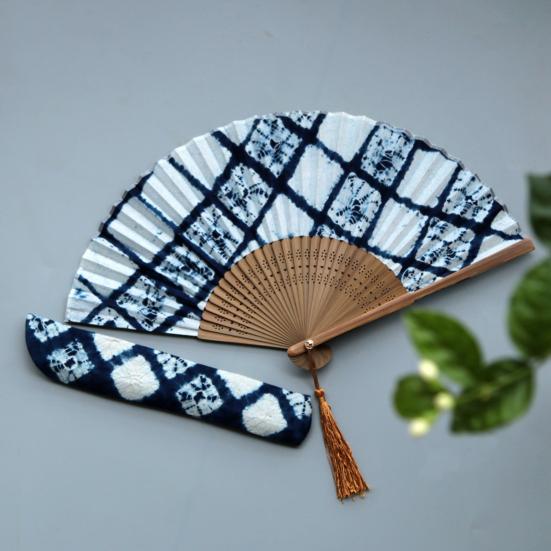 1 Set Handcrafted Tie-dye Folding Fan with Tassel Storage Bag Bamboo Ribs Portable Summer Handheld Fan Decoration Dance Performance Party Props