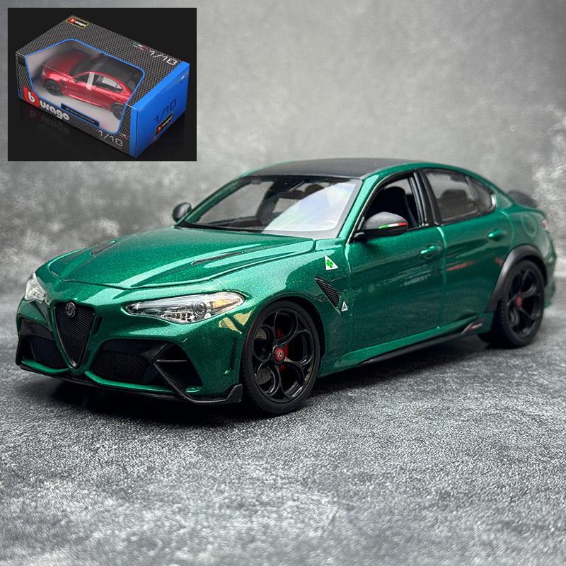 Burago 1:18 Alfa Romeo Giulia Gtam Modello Auto Sportiva in Lega Veicoli in Metallo Modello Auto Alta Simulazione Collezione Giocattolo per Bambini Regalo
