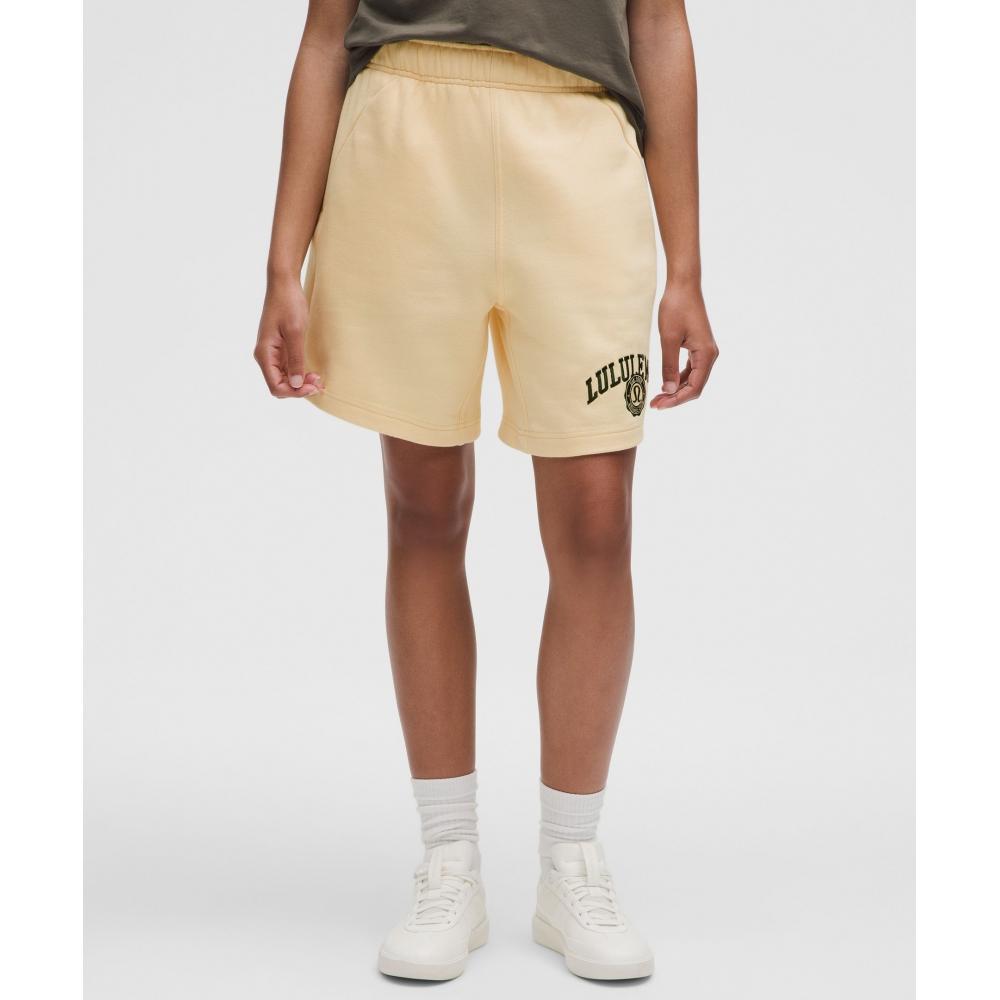 

Lululemon Scuba Mid Rise Oversize Short 7 Graphic Butter Cream XXXS