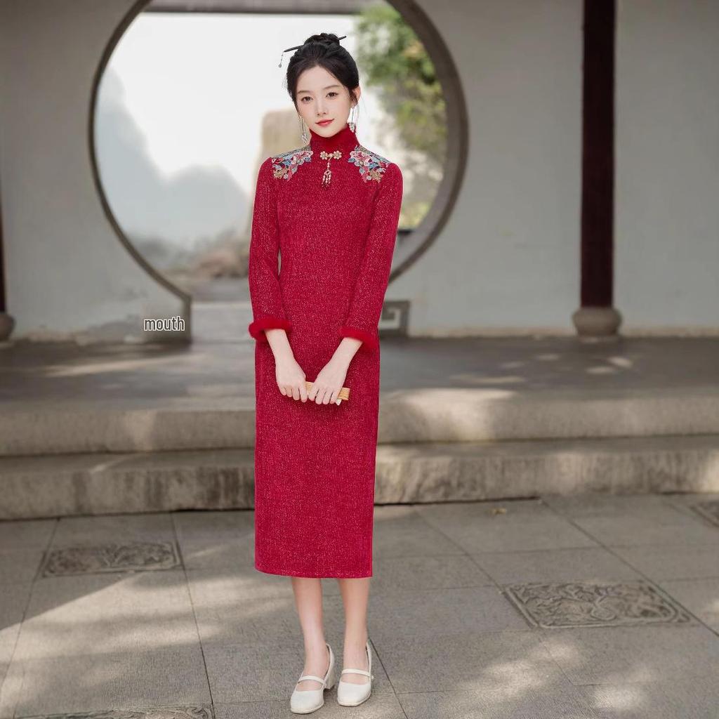 2024 Winter Elegantes Rotes Cheongsam Toastkleid: Bequeme, modische Brautmode im chinesischen Stil