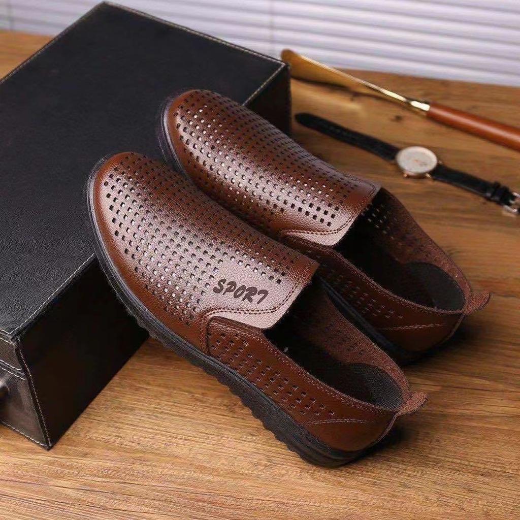 Men's Classic Sandals Shoes Breathable Holes Comfortable Casual Light and Fashionable Versatile Shoes