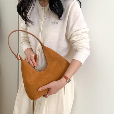 Bolsa retrô de camurça versátil outono e inverno nova nicho bolsa de axila moda de ponta bolsa de ombro feminina mulheres
