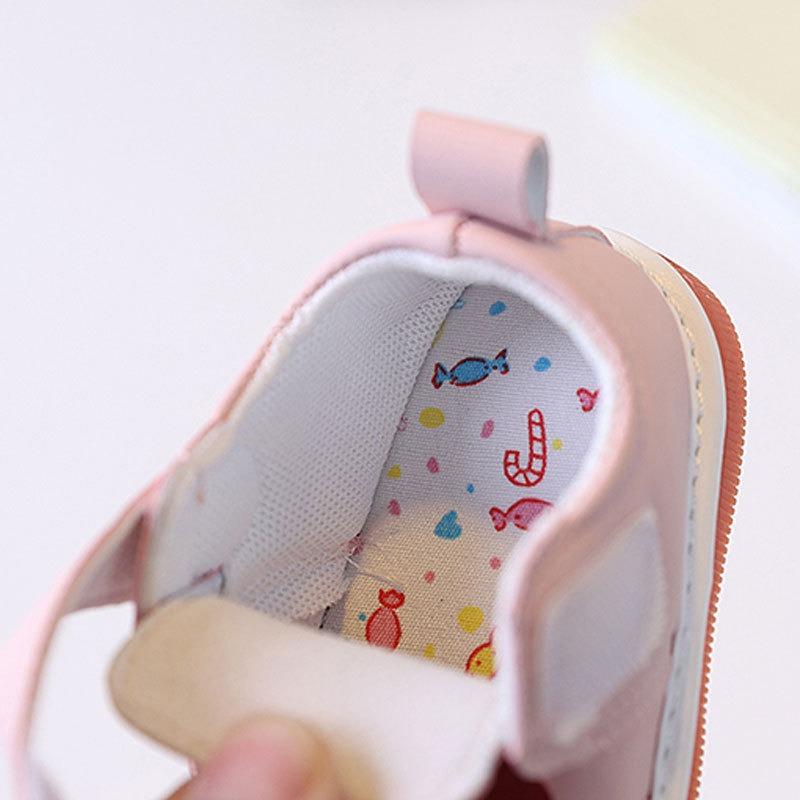 Spring/Autumn Style Infant Walking Shoes for Boys and Girls, Single Shoes 0-2 Years Old, Cartoon Soft-Soled Squeaky Shoes That Make Sound.