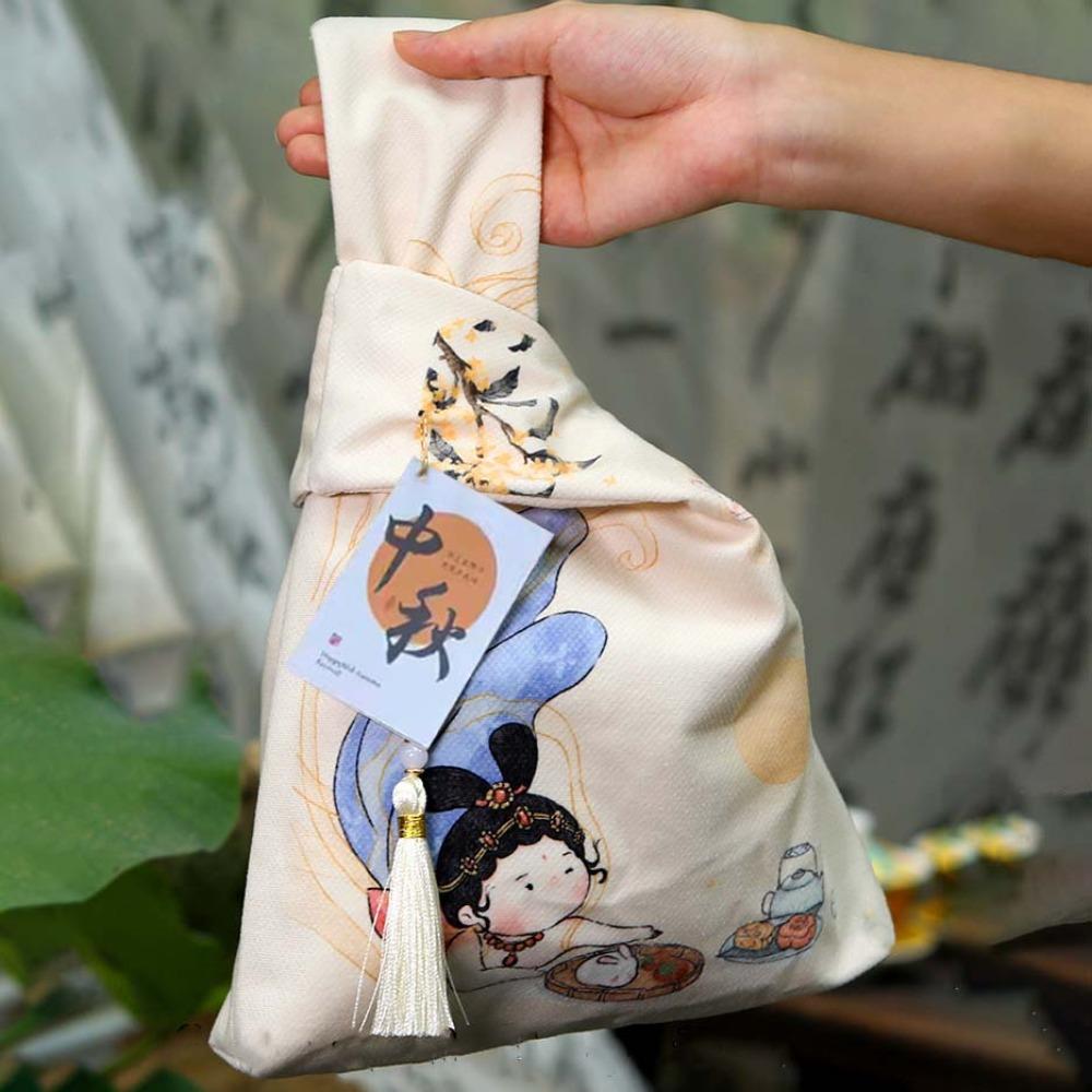 Pendant Tassel Knot Wrist Bag Pin Satin Hand-held Pouch Hanfu Accessories Gift Candies Bag  Banquet