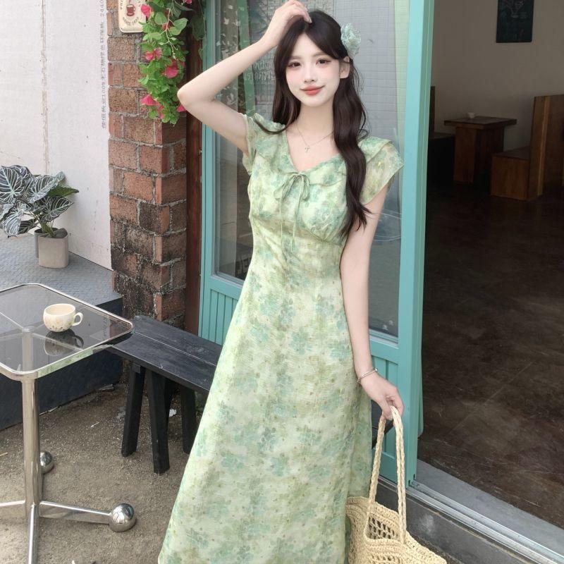 With inner lining, French green small flying sleeve floral dress, women's summer seaside vacation sleeveless waist dress