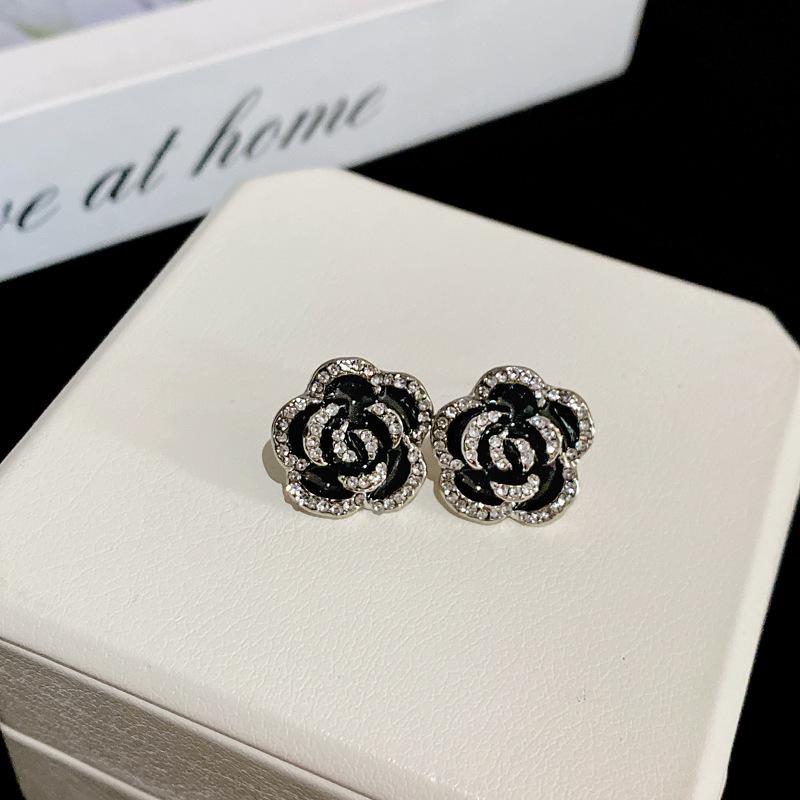 Dripping Zircon Pearl Flower Earrings for Women Trendy Stud Earrings Personality Commuter Inlaid Rhinestone Zircon Women