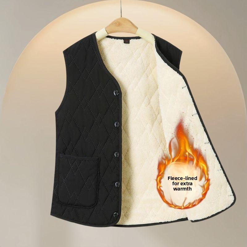 New autumn and winter fleece-lined vest for mothers, thickened and warm, suitable for wearing indoors or as an outer layer to protect against the