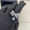 Gejia Damen Exquisiter Diamant Schleife Quaste Ring