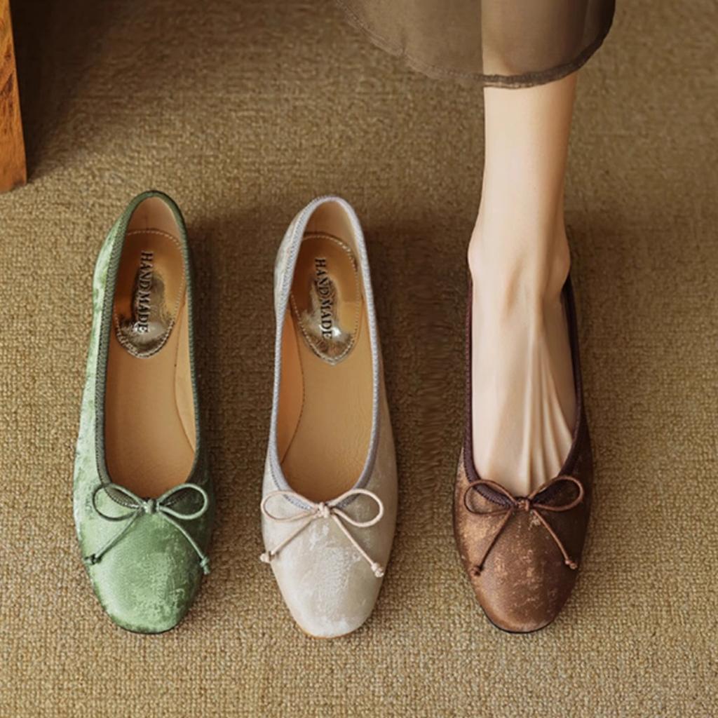 French Retro Ballet Flat Shoes Women's Spring and Autumn Doudou Shoes Round Head Bow Light Mouth Versatile National Style Single Shoes