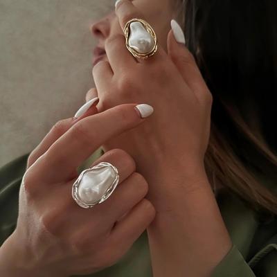 Neue Barock Große Perlen Metall Seitenringe für Damen Charme Stilvoll Vintage Elegant Schmuck für Damen Neujahrsgeschenke