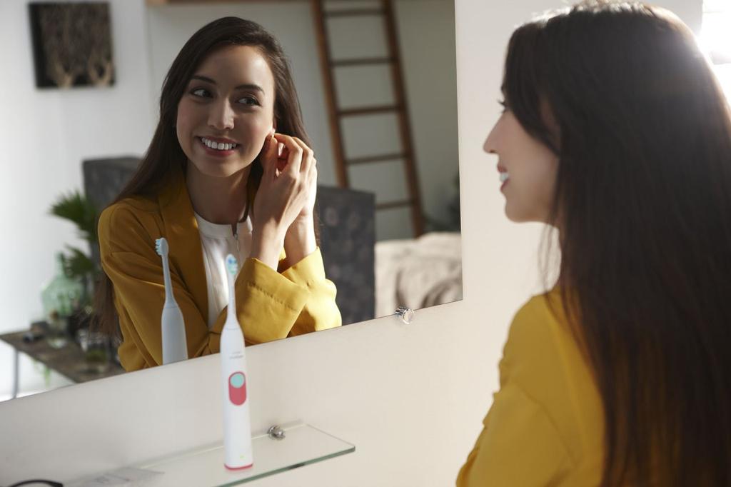 Philips Electric Toothbrush Sonicare Plaque Defense Pink [Block Plaque] HX6201/25