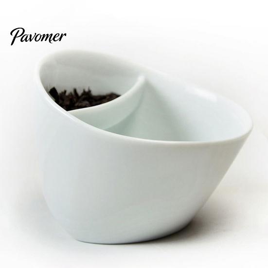Lose Blatt Tee-Infuser Tasse Keramik Neigbare Teetasse mit Infuser, Integrierter Sieb Tragbarer Brühbecher, Isolierte Tasse für 350ml Fassungsvermögen,