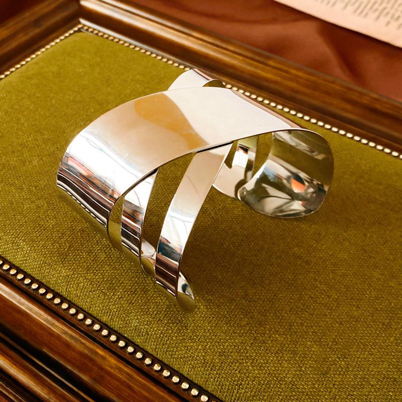 Minimalist Double-Layer Hollow Armlet: European & American Style, Exaggerated & Fashionable High-End Bracelet