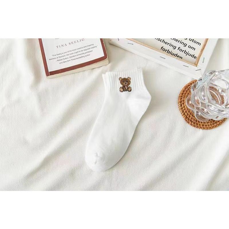 

Женские летние тонкие новые носки с медведем для студентов 1 pair белый