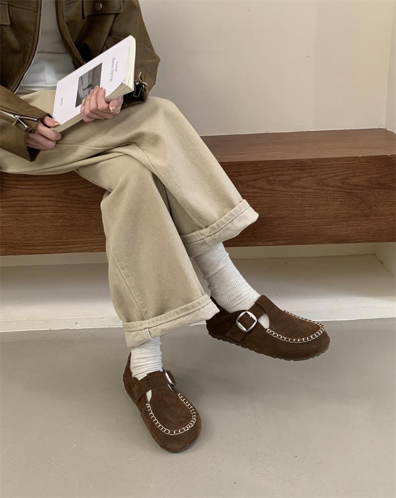 Retro niche thick-soled soft-soled loafers women s shoes autumn 2025 new versatile single shoes Doudou shoes 35