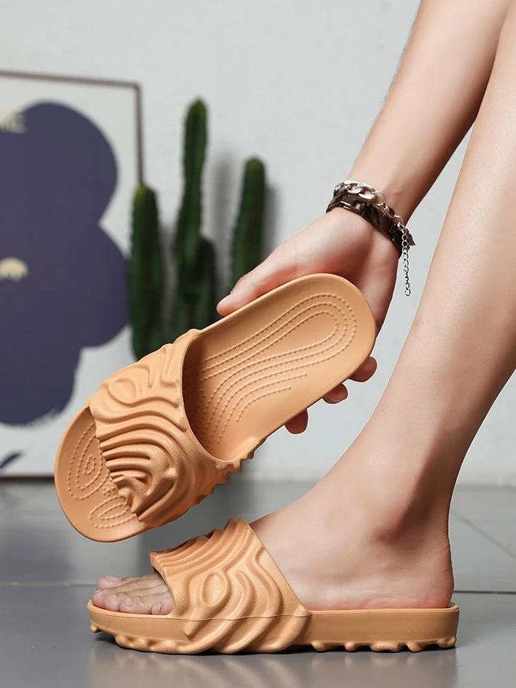 Fashion Beach Men's Shoe Indoor Walk Around Home Slides Soft Platform Sabot House Light Fingerprint Cheap Shoes Liquidation Male Slipper