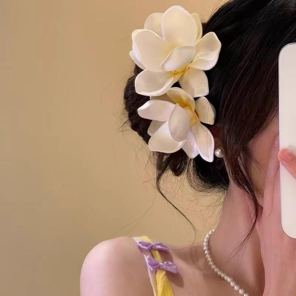 Acrylic Magnolia Shark Clip Sweet Women Hair Accessories Party Yulan Flower Hair Claw  Vacation