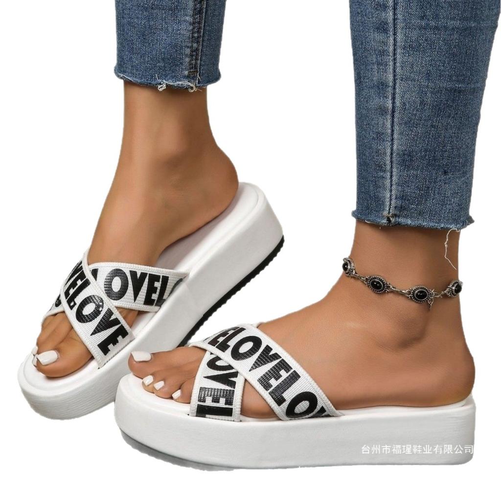 New cross-strapped thick-bottomed cool slippers 2025 summer casual letter color matching large-size beach slippers women 43