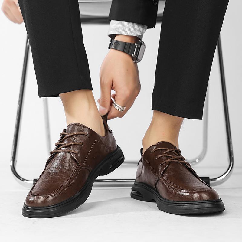 Модные мужские туфли-броги для делового костюма — фото 2