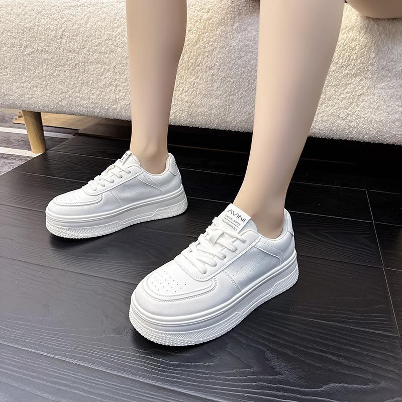 Soft leather little white shoes women's autumn new versatile platform sports board shoes non-slip and waterproof sports shoes