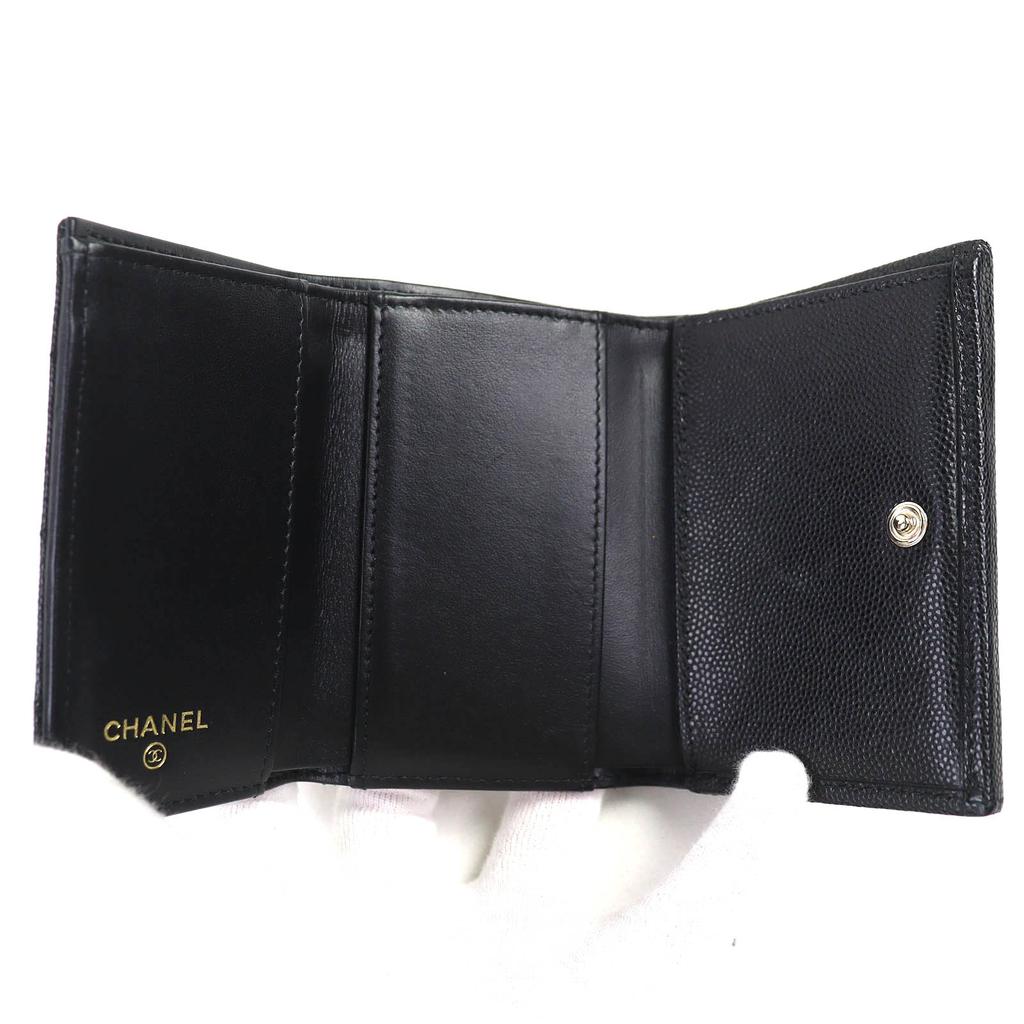 Great CHANEL COCO Mark Matelasse Small Flap Wallet Caviar skin AP4173 Used