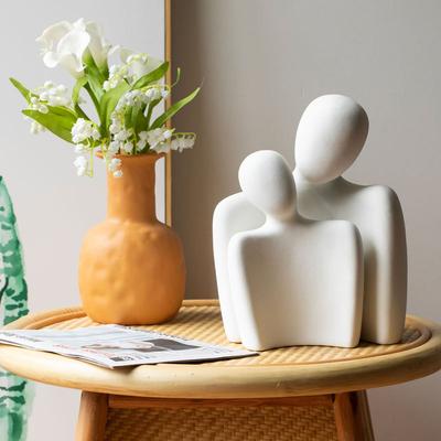 Deko & Wohnaccessoires – Statuetten