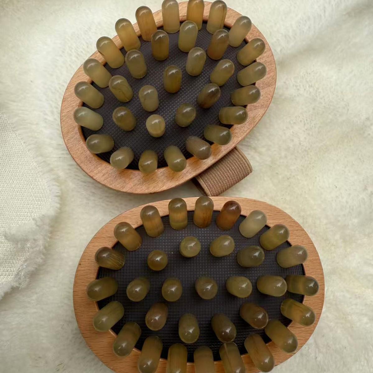 Universal Meridian Brush: Whole Body Gua Sha Ox Horn Comb for Abdominal Massage and Meridian Clearing. Second Grade