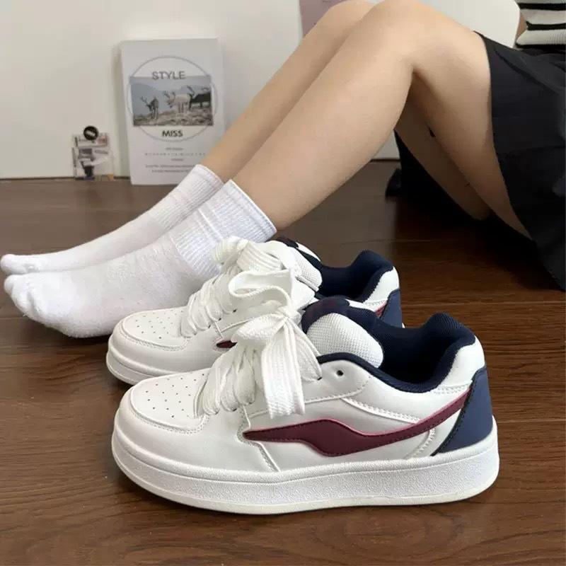 Autumn and Winter Small Board Shoes Women's Fashion Shoes Multi-color Lightning Dopamine New