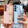 For Samsung Galaxy S25 Case Electroplated Heart Pattern TPU Phone Back Cover with Wristband Kickstand