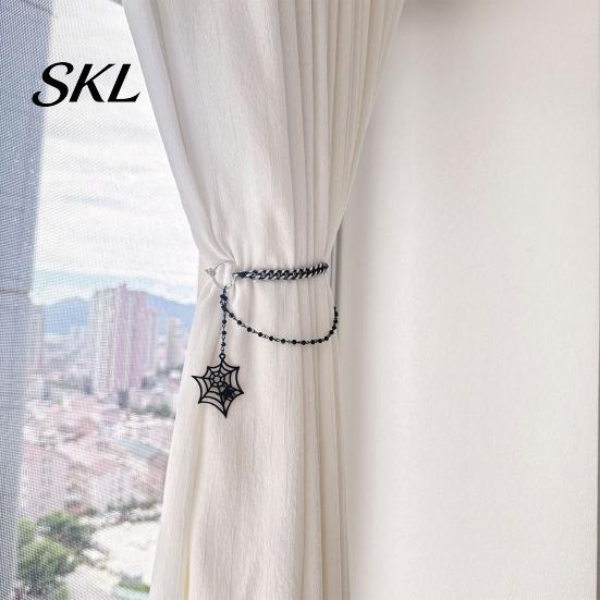 Adjustable Metal Curtain Buckles Halloween Cobweb Tieback, Chain Drapery Holder, Gothic Spider Style Room Decor Web Holder for Home Living Holiday
