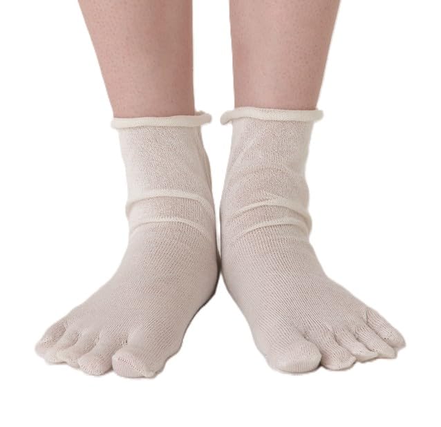 

Cocoon Fit Luxurious Silk Layered Under Your Favorite Warm and Thin Silk Made in Japan 5-Pair Set, 99% Silk, Socks, Chill-Proof, Five-Toe Socks,