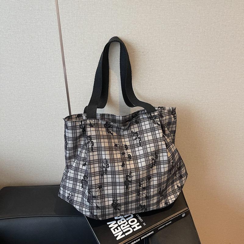 Casual large-capacity bag women's spring and summer new fashion canvas bag versatile commuter shoulder tote bag