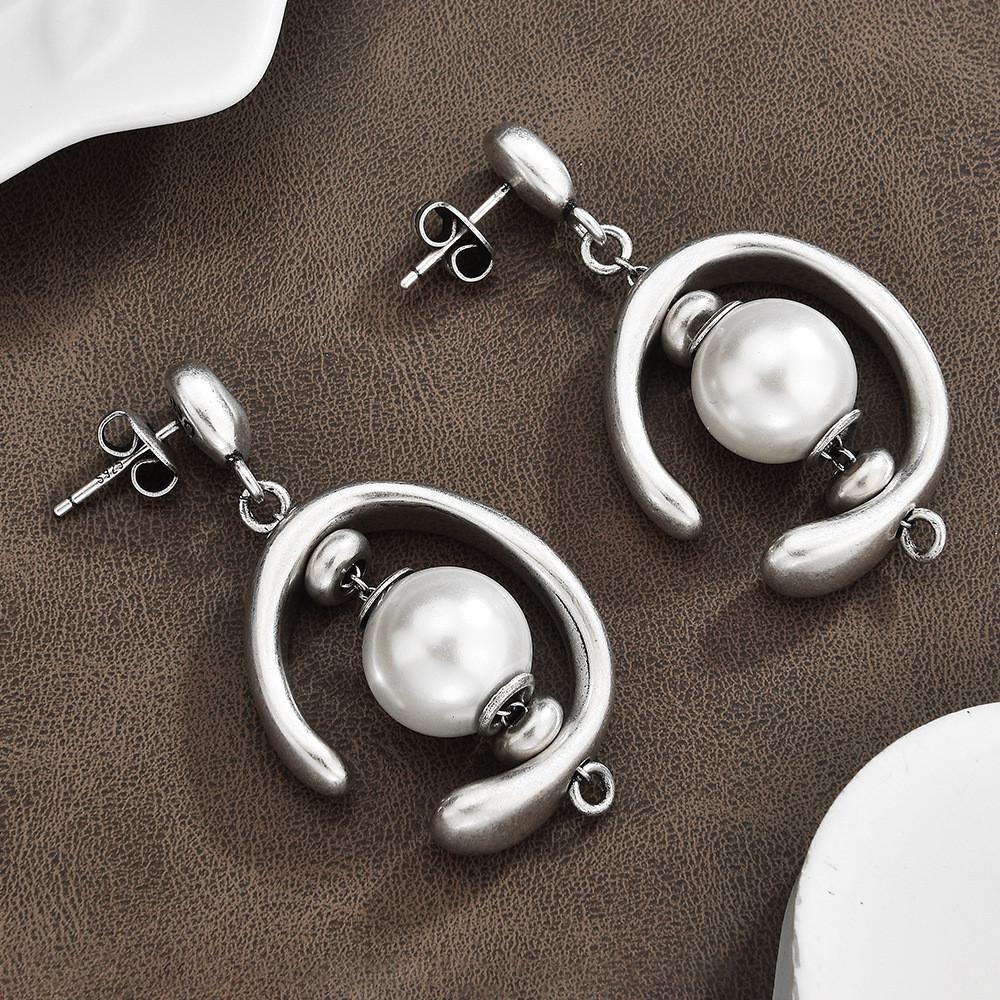 

Geometric Silver Pearl Necklace With Gold Plating For Elegant Women Style F