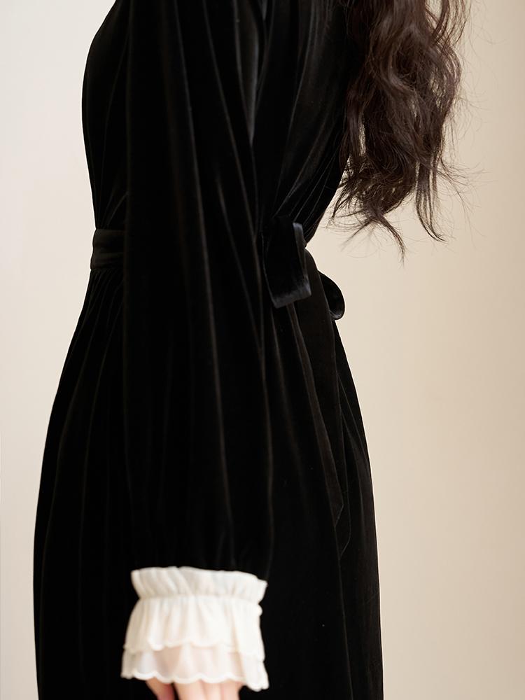 Mishow Women Dress 2023 Winter New French Style Retro Elegance Long Sleeve Ruffles Design Clothing MXC51L1623