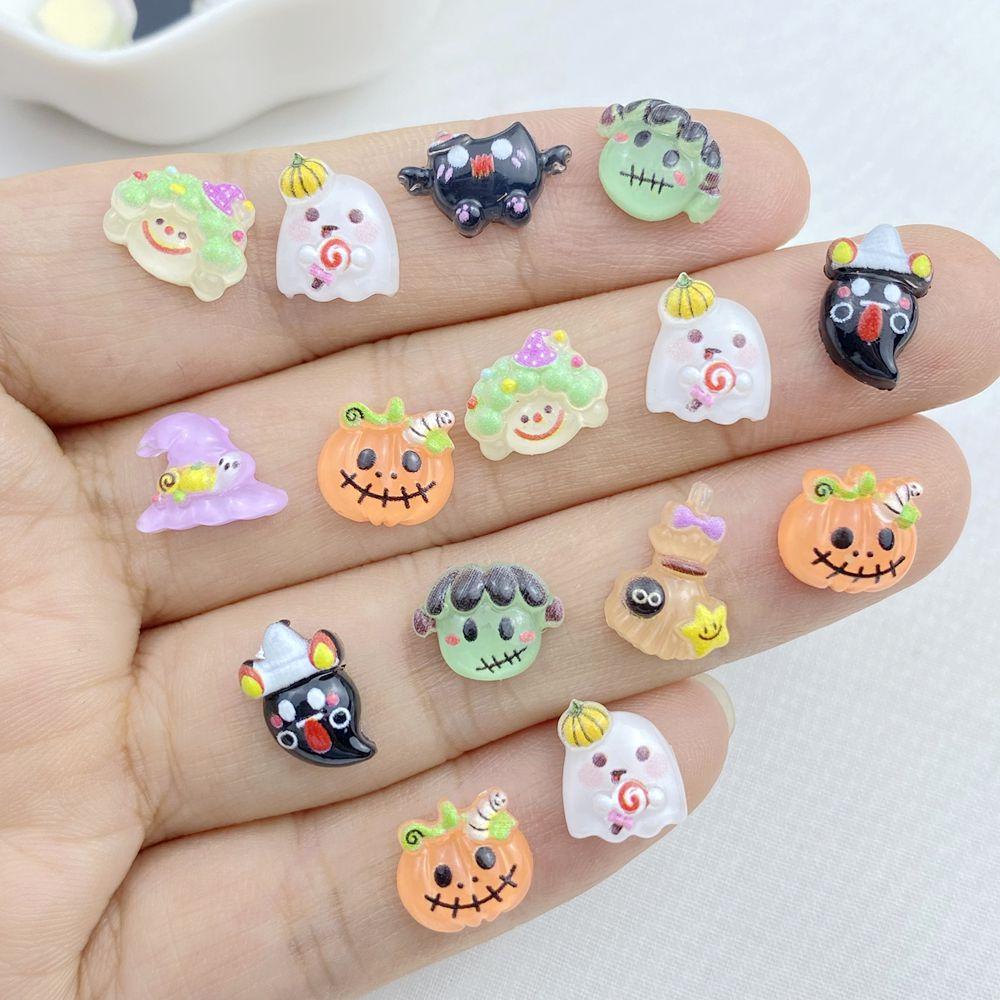 50Pcs New Cute Resin Small Halloween Collection Flat Back Ornament Jewelry Making Manicure Hairwear Accessories