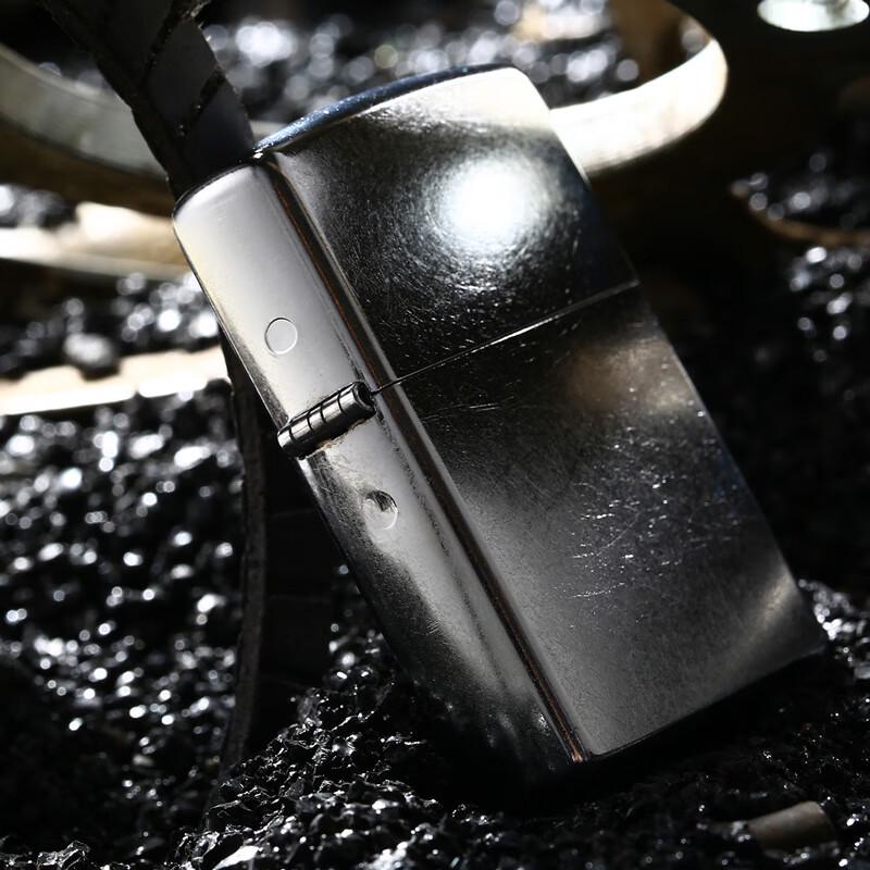 Zippo Classic Chrome Lighter