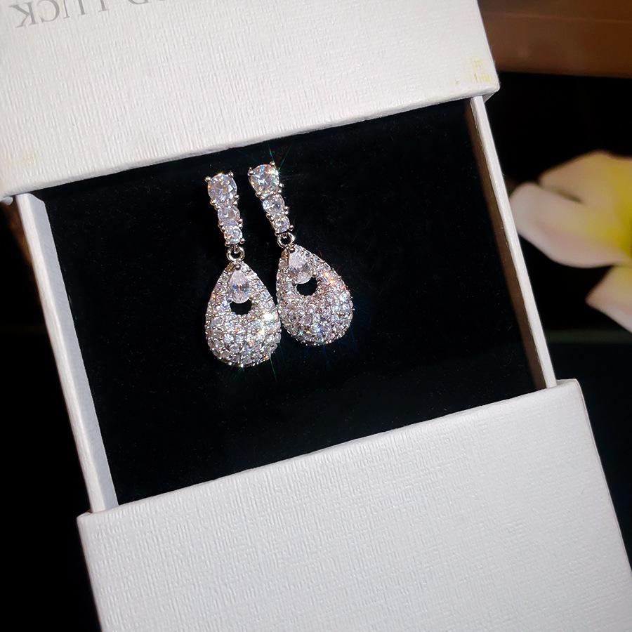 18k Gold-Plated Zircon Water Drop Stud Earrings - Light Luxury, Unique Design, High-End Jewelry for Women
