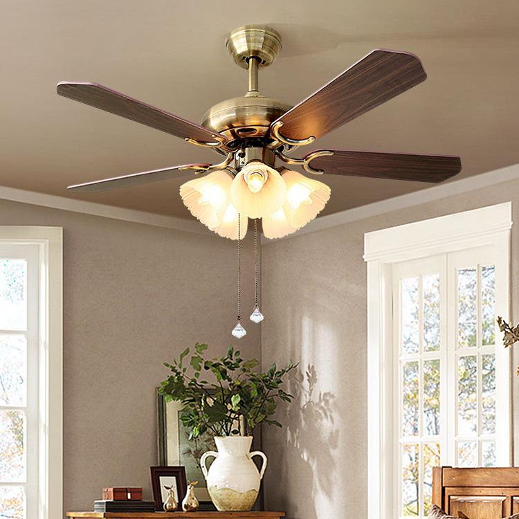 Retro American Chandelier Fan with LED Light for Living Room or Bedroom