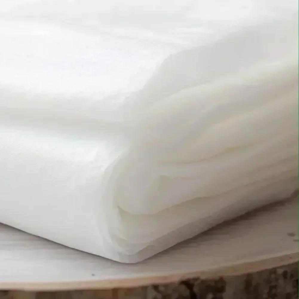 Plant Frost Barrier Non Woven Fabric With Tear Resistant Material And Built In Stabilisation For Winter Protection